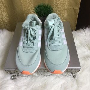 NWOT Adidas I-5923 W